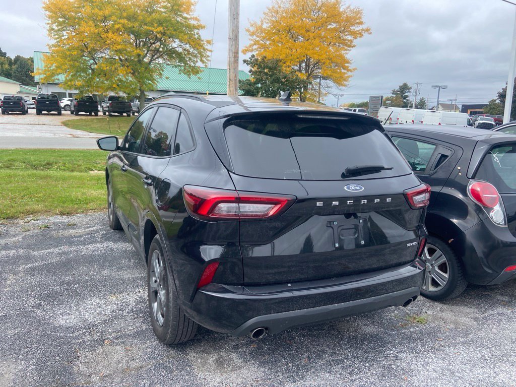 Used 2024 Ford Escape ST-Line AWD/4WD image 4