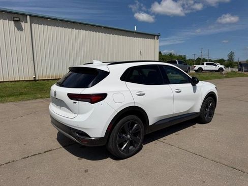 Used 2022 Buick Envision Essence w/ Technology Package I FWD image 3