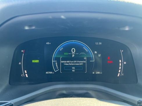 Used 2025 Toyota Camry SE image 11