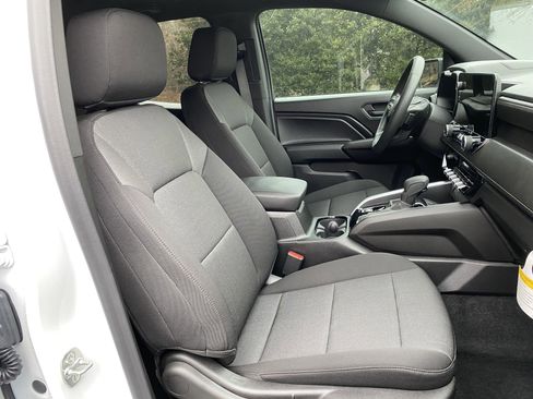 Used 2026 Chevrolet Colorado W/T w/ WT Custom Package image 33