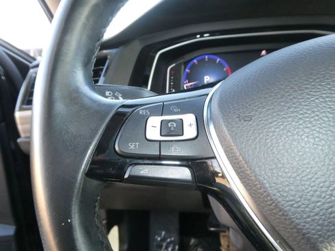 Used 2019 Volkswagen Jetta SEL image 18