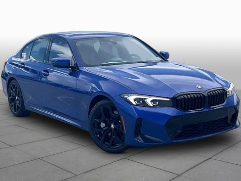 Used 2026 BMW 330i Sedan w/ M Sport Package RWD image 2