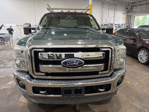 Used 2011 Ford F250 XLT w/ XLT Premium Pkg AWD/4WD image 2
