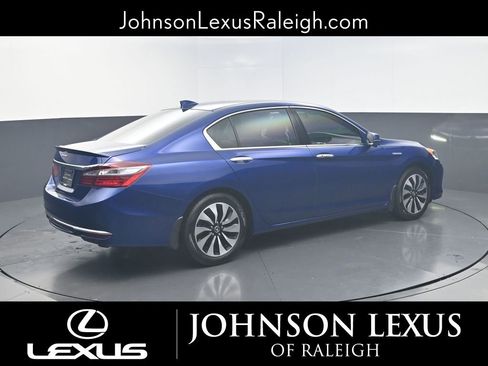 Used 2017 Honda Accord Hybrid Sedan image 8