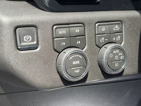 New 2026 Chevrolet Silverado 2500 High Country w/ High Country Premium Package AWD/4WD image 18