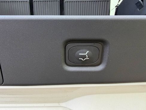 New 2025 Ford Expedition Tremor image 16