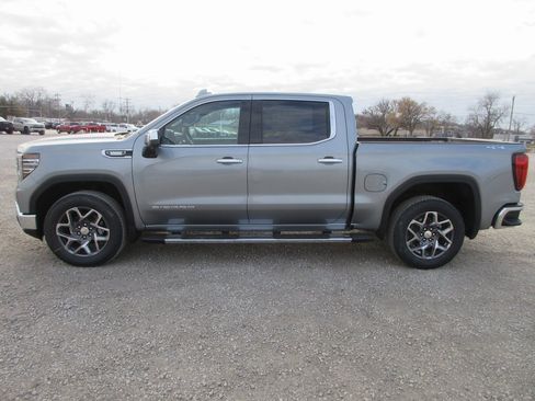 New 2026 GMC Sierra 1500 SLT w/ SLT Premium Package image 9