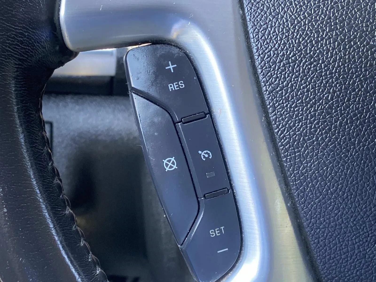 Used 2016 GMC Acadia SLT AWD/4WD image 21