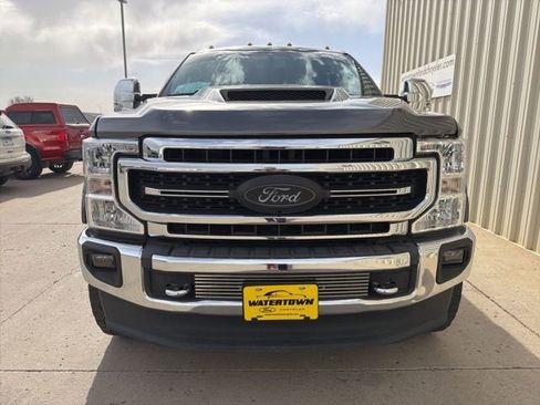 Used 2020 Ford F250 Lariat w/ Chrome Package AWD/4WD image 3