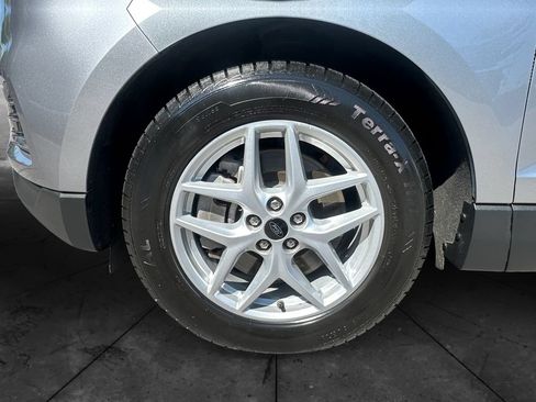 Used 2024 Ford Edge SEL AWD/4WD image 14