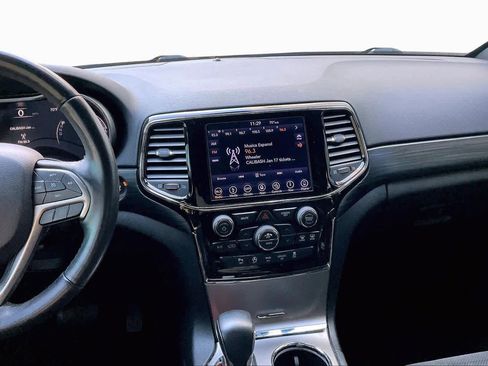 Used 2019 Jeep Grand Cherokee Altitude image 7