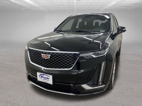 New 2025 Cadillac XT6 Luxury AWD/4WD image 4