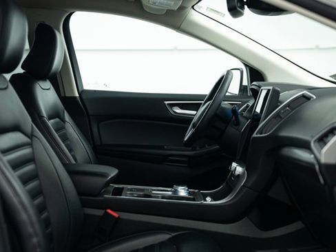 Used 2022 Ford Edge SEL w/ Convenience Package image 11