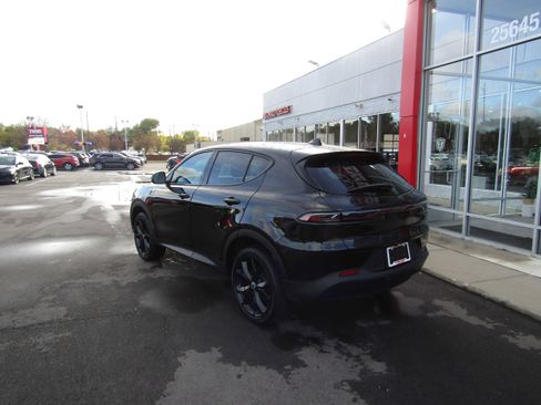 Used 2024 Dodge Hornet GT image 3