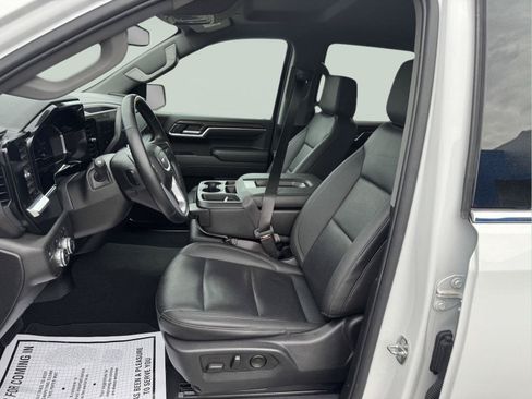 Used 2024 GMC Sierra 1500 SLT AWD/4WD image 13