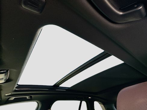 Used 2026 BMW X5 xDrive50e w/ M Sport Package image 15