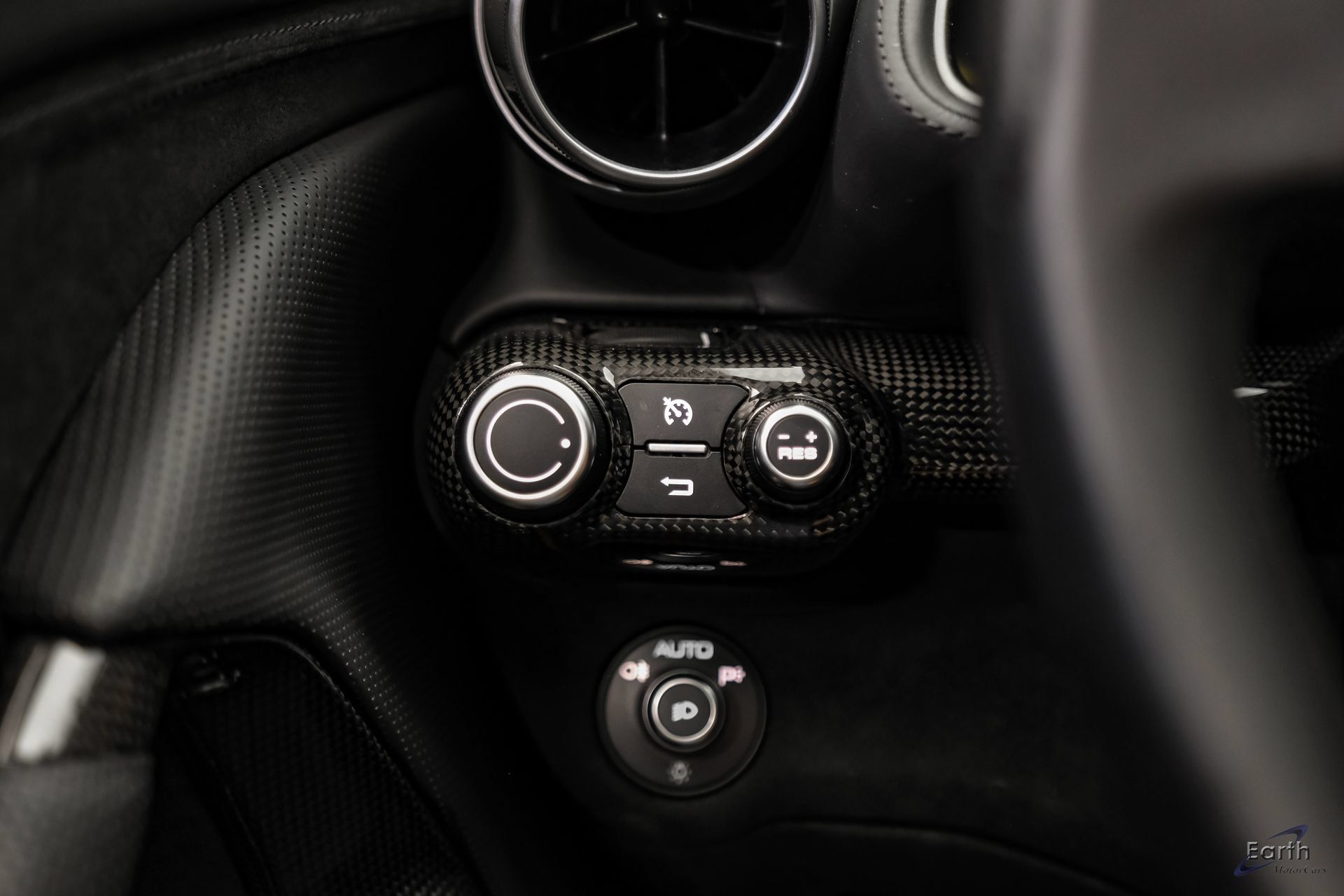 Used 2022 Ferrari 812 GTS RWD image 96