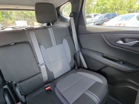 Used 2024 Chevrolet Blazer LT FWD image 6