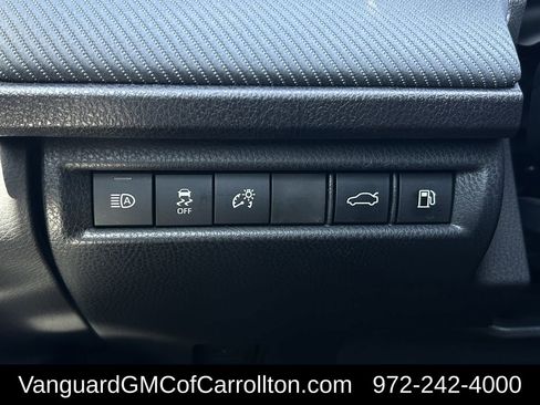 Used 2025 Toyota Camry SE image 24