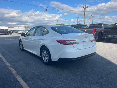 Used 2025 Toyota Camry LE w/ Convenience Package FWD image 3