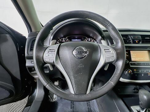 Used 2016 Nissan Altima 2.5 SR FWD image 18