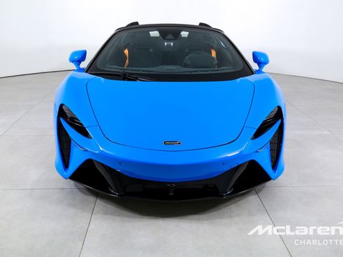 New 2025 McLaren Artura Spider image 5