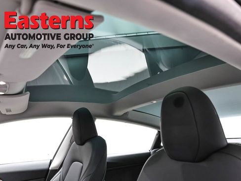 Used 2023 Tesla Model 3 Standard Range image 29