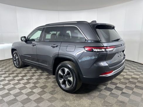 Used 2023 Jeep Grand Cherokee 4WD 4xe image 5