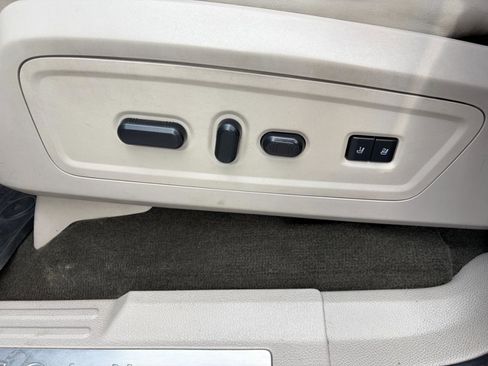 Used 2016 Lincoln Navigator L Select AWD/4WD image 13