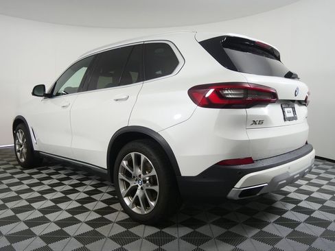 Certified 2022 BMW X5 xDrive40i w/ Premium Package AWD/4WD image 5