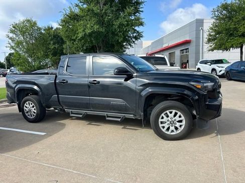 Used 2024 Toyota Tacoma SR5 RWD image 2