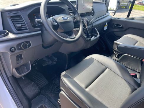 New 2026 Ford Transit 250 148 Medium Roof RWD image 6