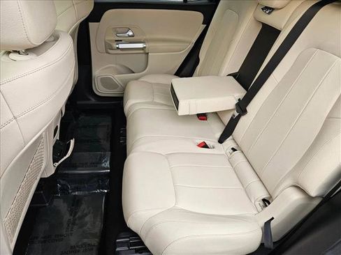 Certified 2021 Mercedes-Benz GLB 250 image 18