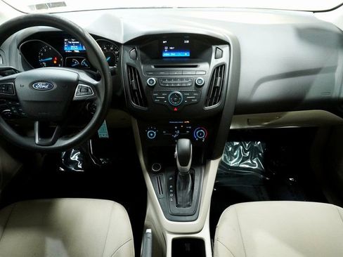 Used 2017 Ford Focus SE image 13