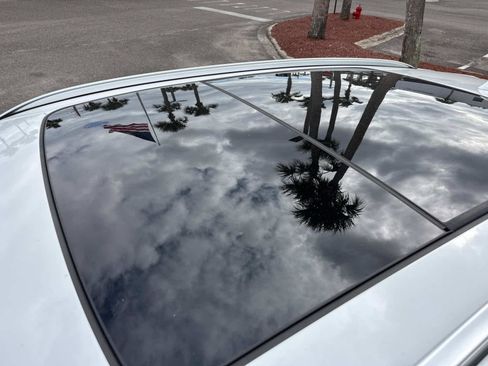 Used 2023 BMW X3 sDrive30i w/ Premium Package image 11