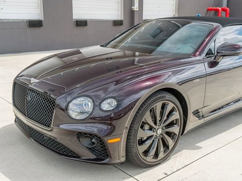 Used 2024 Bentley Continental GT V8 image 8