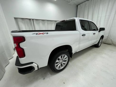Used 2022 Chevrolet Silverado 1500 Custom AWD/4WD image 4