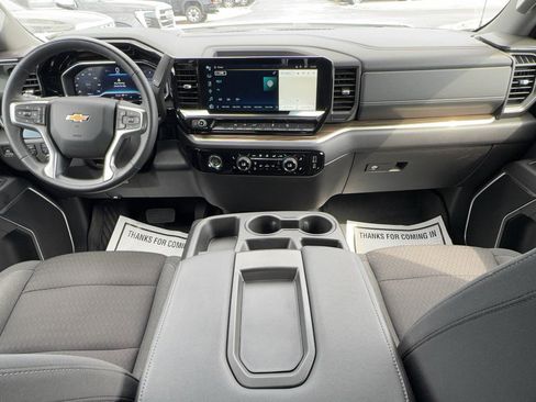 Certified 2024 Chevrolet Silverado 1500 LT AWD/4WD image 12