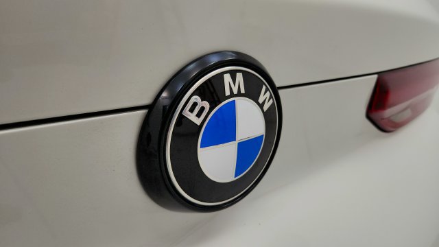 Used 2022 BMW X6 xDrive40i w/ Executive Package AWD/4WD image 34