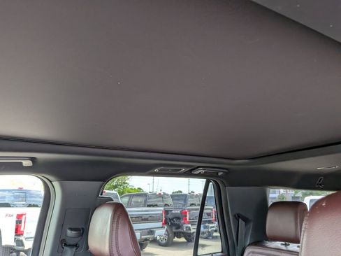 Used 2022 Ford Expedition Max Limited image 21