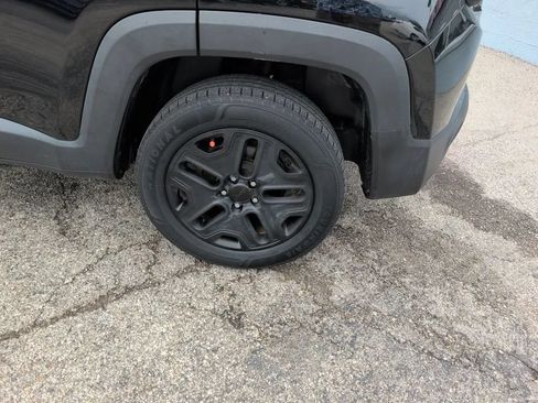 Used 2018 Jeep Renegade Sport w/ Power & Air Group AWD/4WD image 12