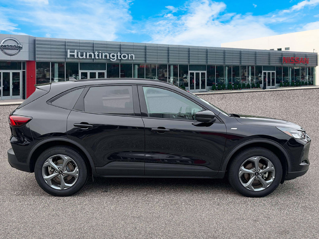 Used 2025 Ford Escape ST-Line Select AWD/4WD image 11
