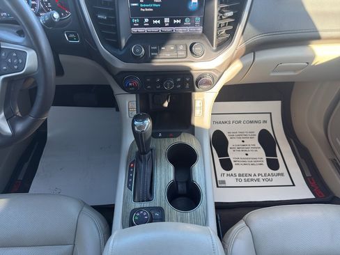 Used 2019 GMC Acadia Denali w/ Technology Package image 16