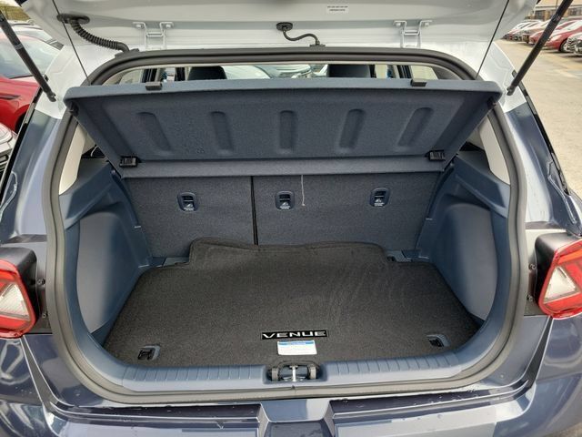 New 2026 Hyundai Venue SEL FWD image 22