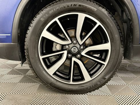Used 2019 Nissan Rogue SL AWD/4WD image 35