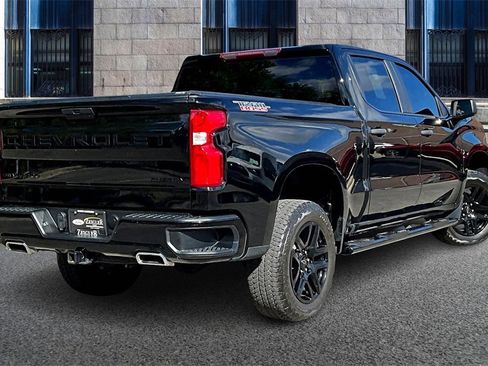 Used 2022 Chevrolet Silverado 1500 Custom Trail Boss w/ LPO, Dark Essentials Package image 11