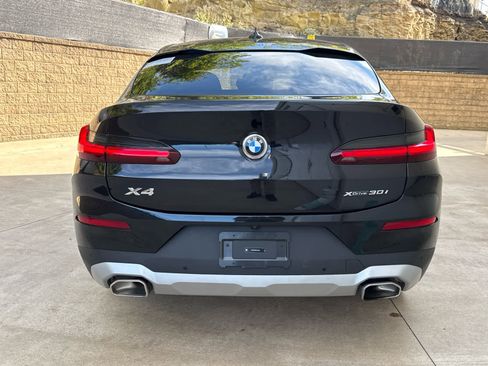 Certified 2025 BMW X4 xDrive30i image 4