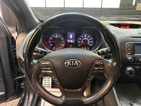Used 2016 Kia Forte Koup SX image 12