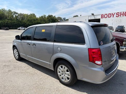 Used 2019 Dodge Grand Caravan SE FWD image 6