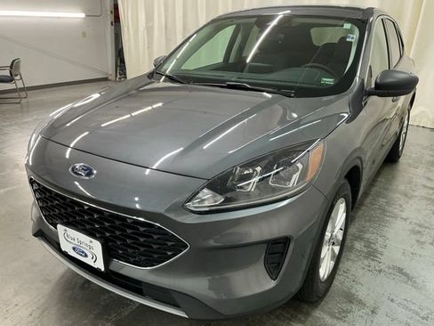 Used 2022 Ford Escape SE w/ Convenience Package FWD image 8